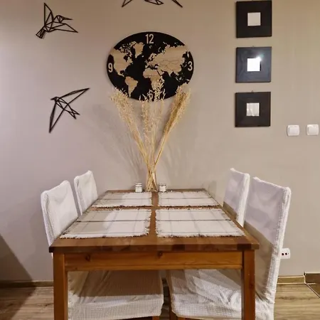 91wroclove Апартаменты *